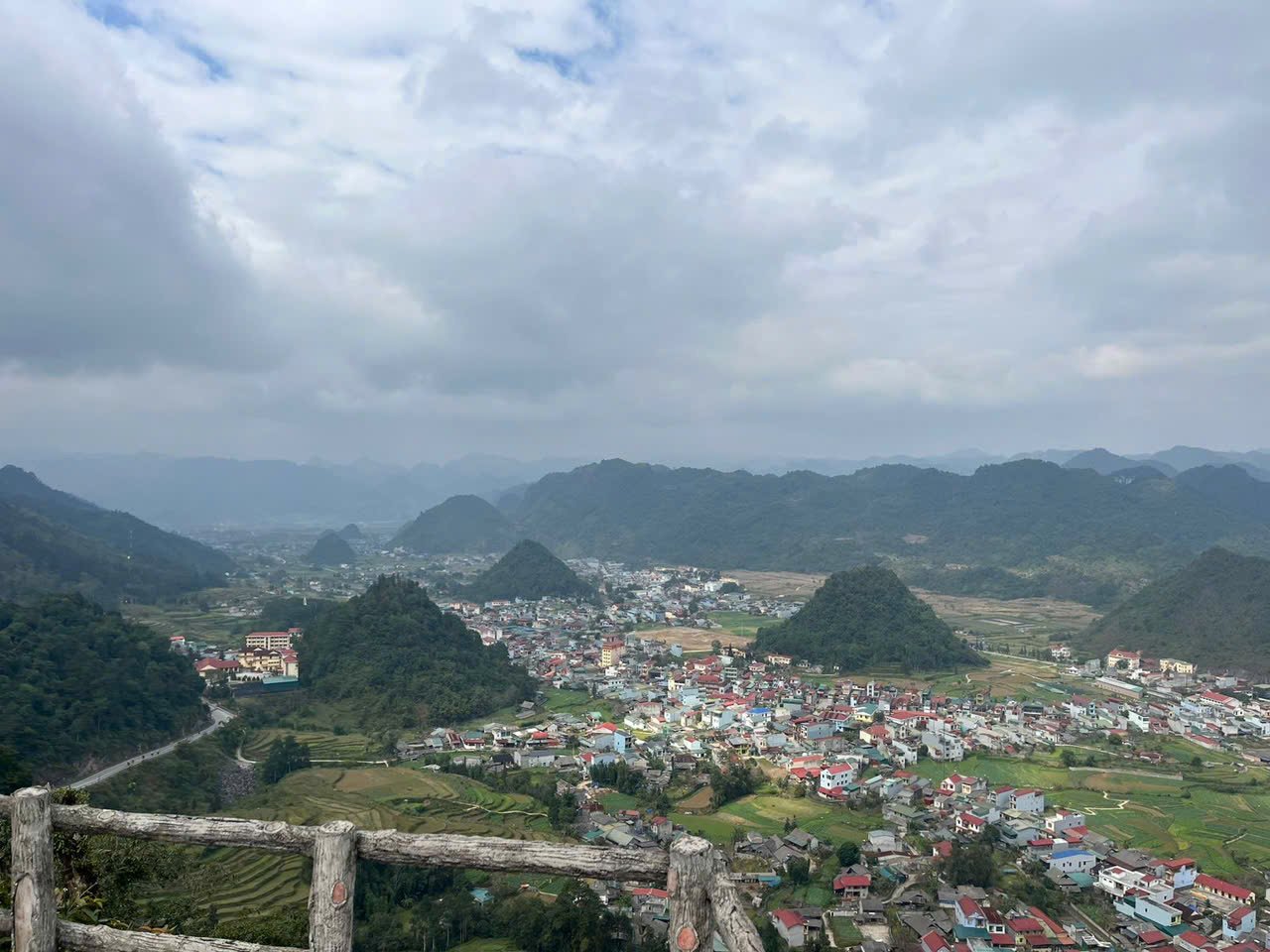 Guía Definitiva para tu Ruta en Bicicleta por Hà Giang: El Corazón del Norte de Vietnam